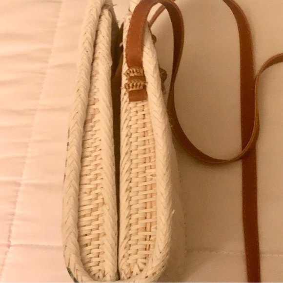 NWT! CollectionEighteen Hawaiian Hibiscus Straw Bag - Picture 5 of 8